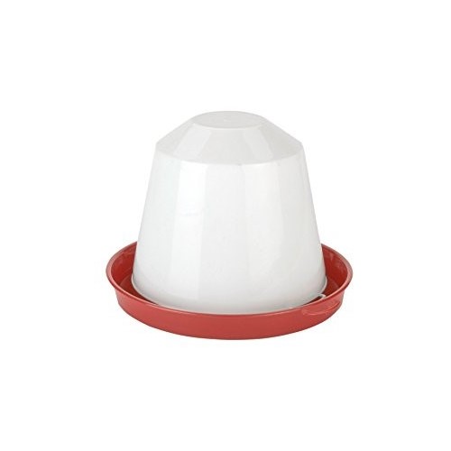 Plastic waterer